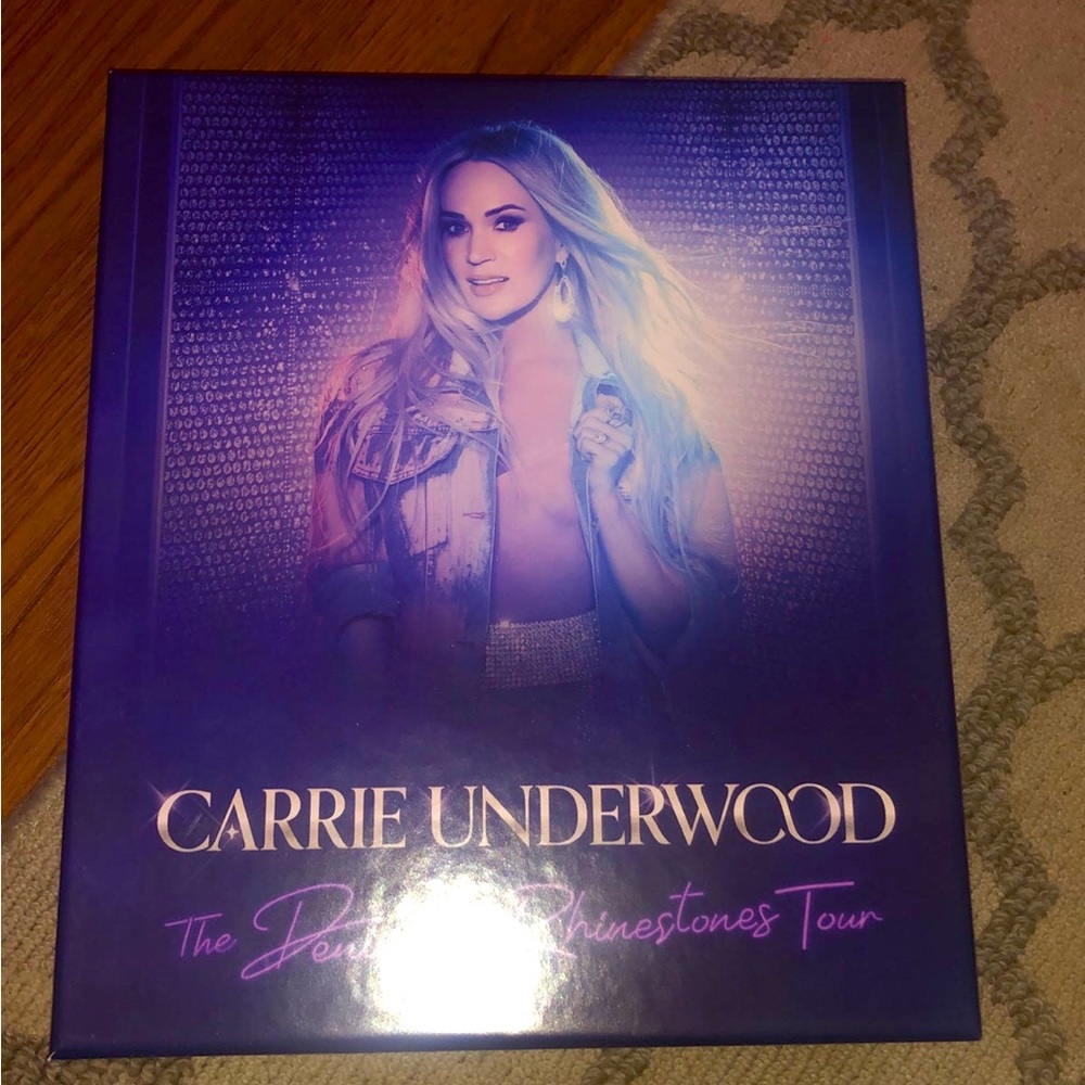 Carrie Underwood the VIP Denim and Rhinestone tour box! Brand new!